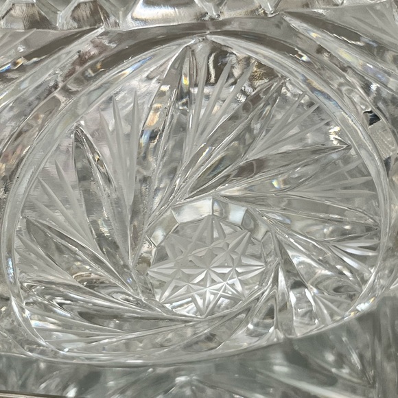 Large Bohemian 24% Lead Crystal Bowl Pinwheel Star Pattern Glass Vintage - Picture 6 of 7